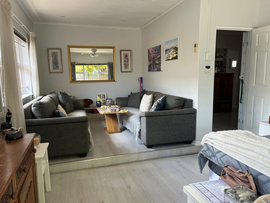 4 Bedroom Property for Sale in Azalea Park Eastern Cape
